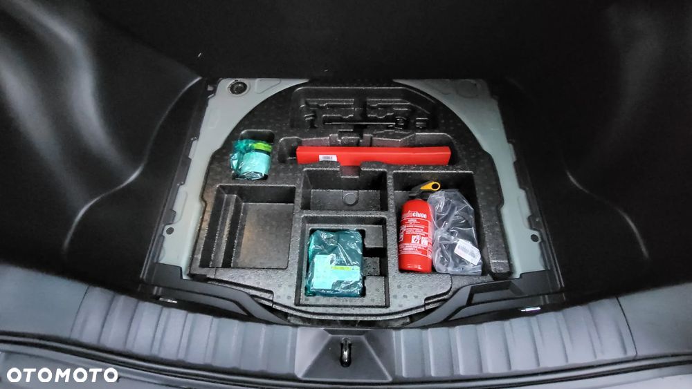 Toyota Corolla Cross 1.8 Hybrid Comfort - 26