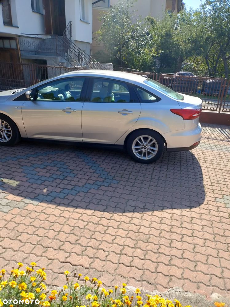 Ford Focus - 8