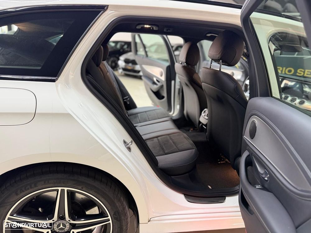 Mercedes-Benz E 300 de AMG Line - 14