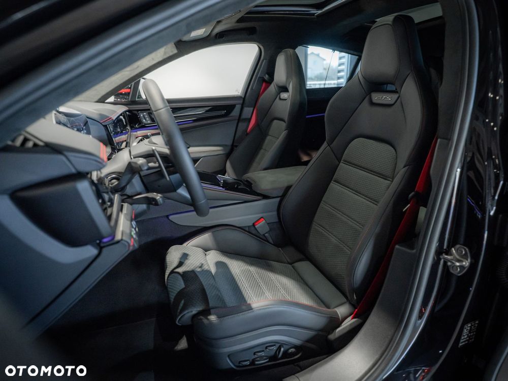 Porsche Panamera GTS - 18