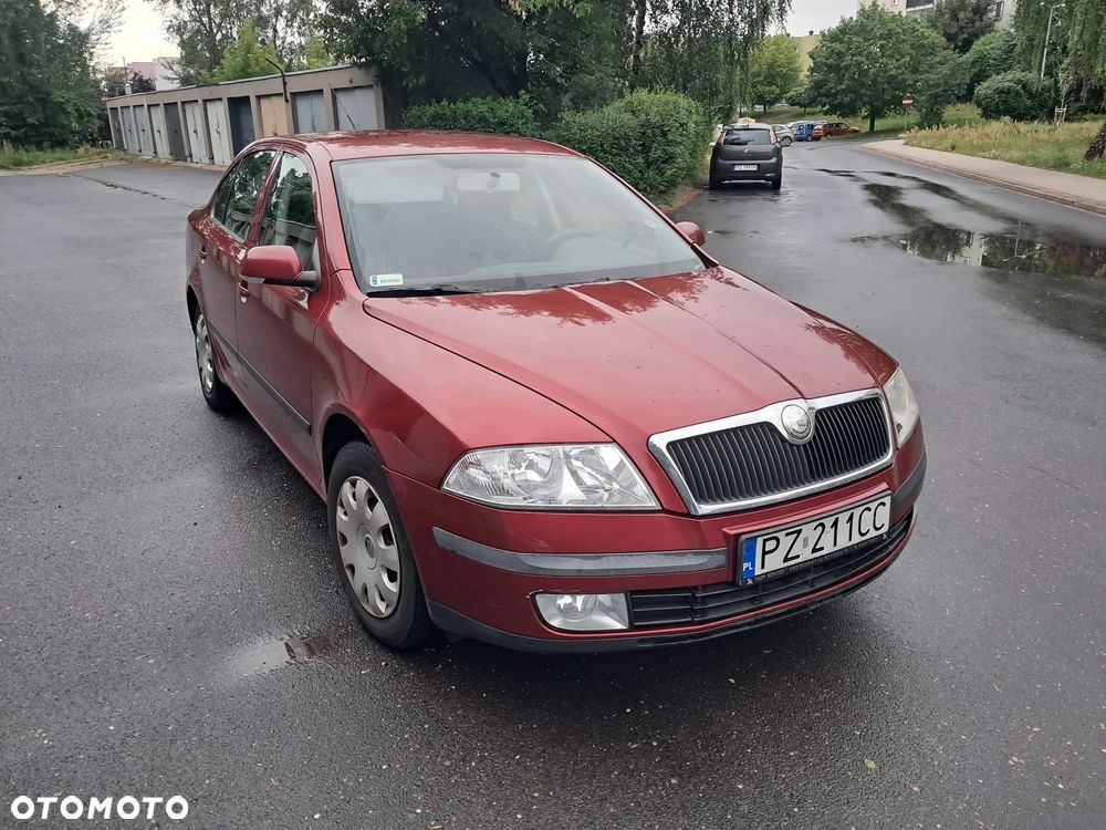 Skoda Octavia 1.6 Ambiente - 2