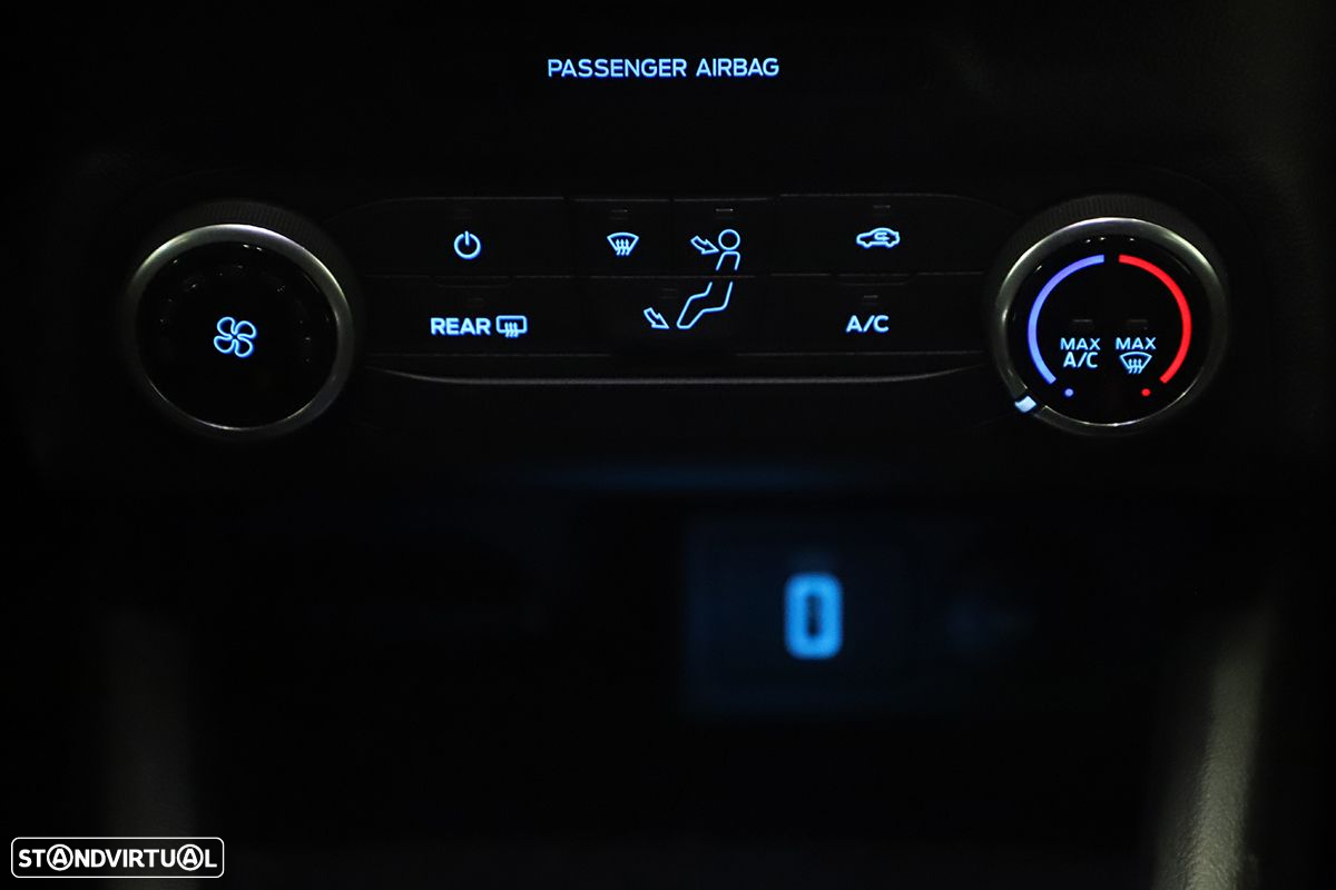 Ford Focus SW 1.0 EcoBoost ST-Line - 10