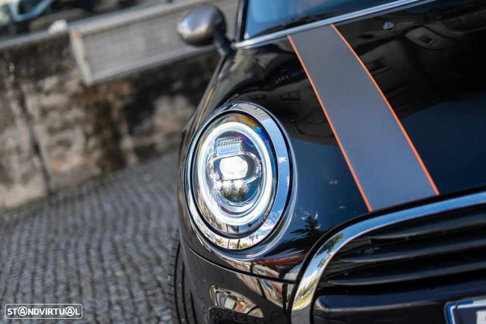 MINI 5 Portas Cooper D Auto - 59