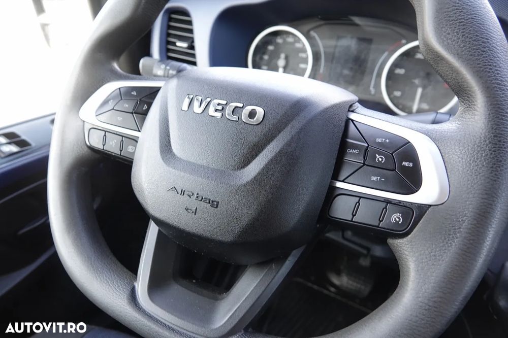 Iveco DAILY 35-160 / 4.3 M CONTAINER / HIGH LIFT / TWIN / HI MATIC /  IMPORTED - 33