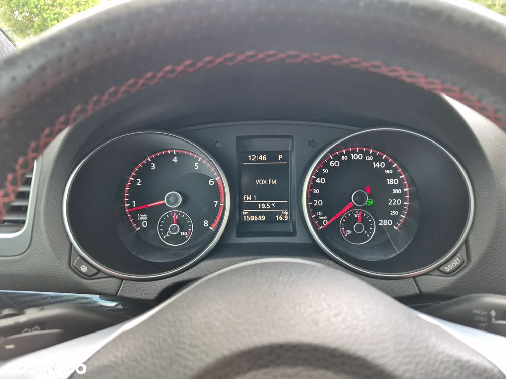 Volkswagen Golf 2.0 GTI DSG - 23
