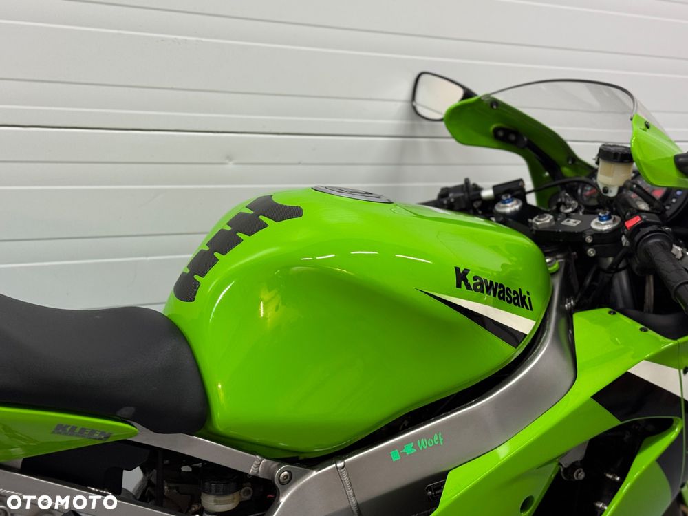 Kawasaki ZXR - 7