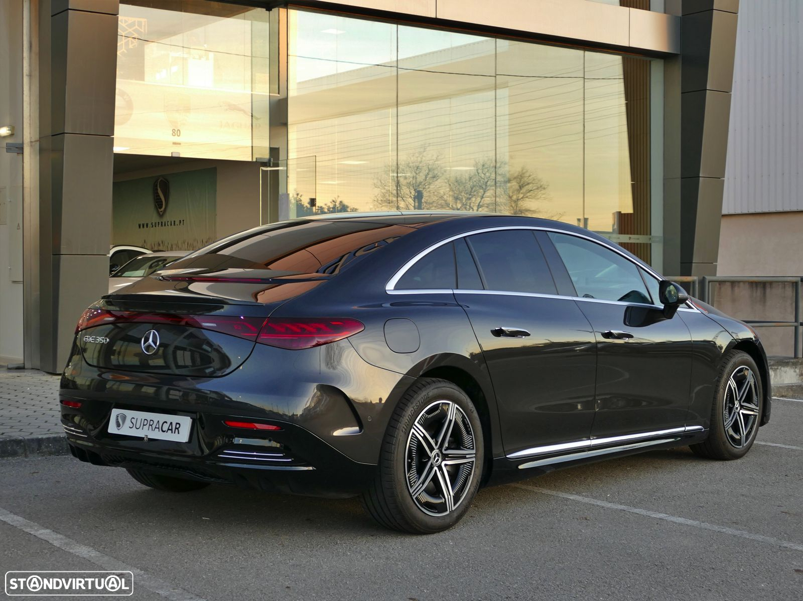 Mercedes-Benz EQE 350 - 11