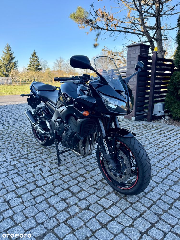 Yamaha FZ - 2