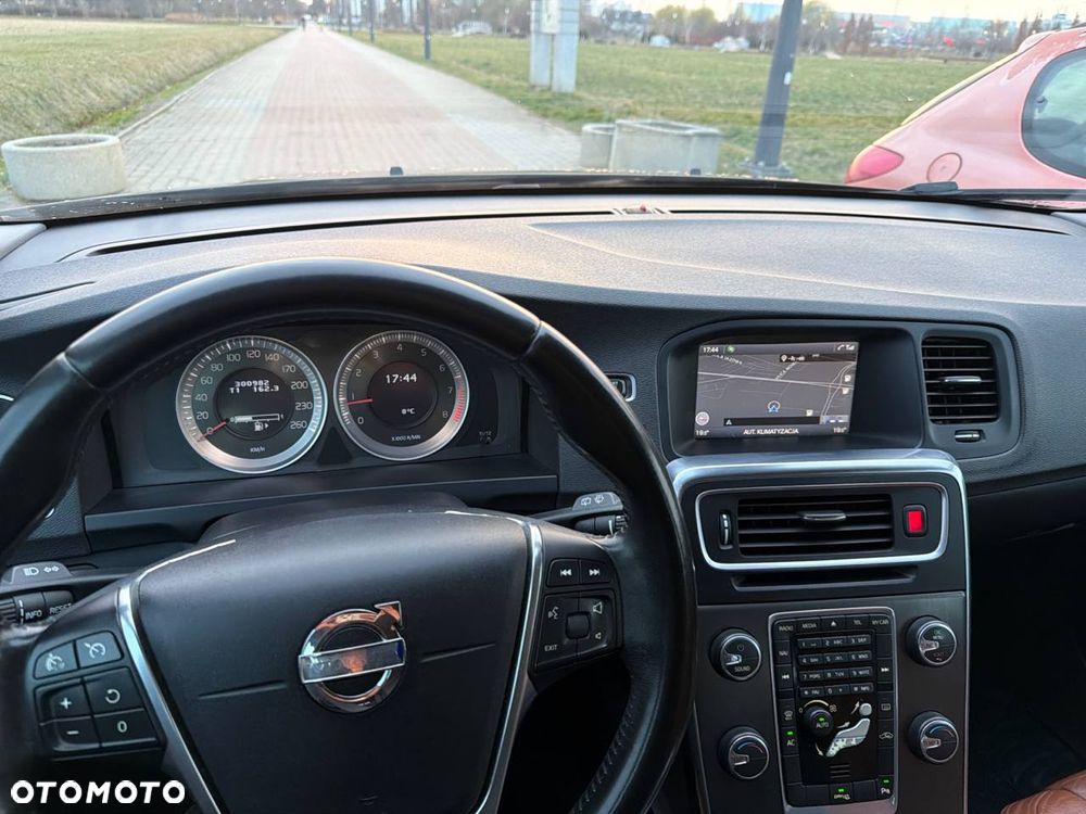Volvo V60 T3 Summum - 13