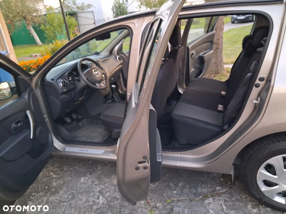 Dacia Sandero 1.2 16V Laureate EU6 - 10