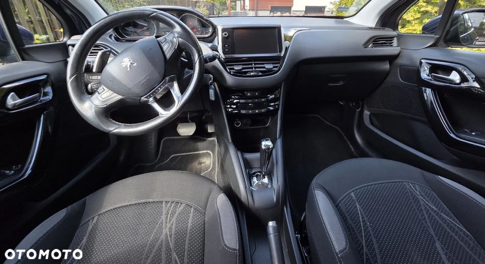 Peugeot 208 1.2 VTi Active ETG5 - 10