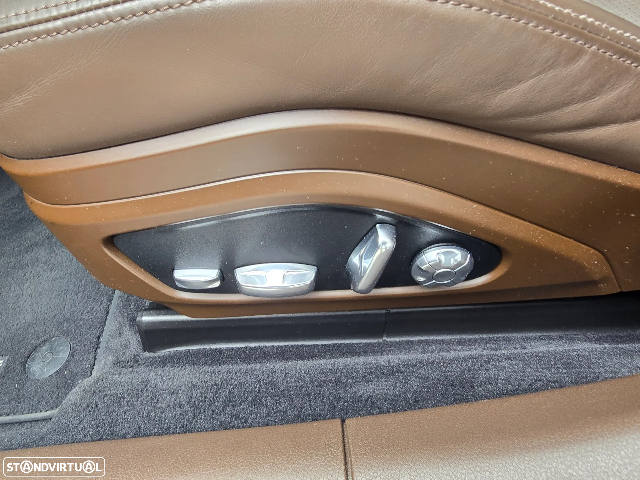 Porsche Panamera 4 E-Hybrid Executive - 7