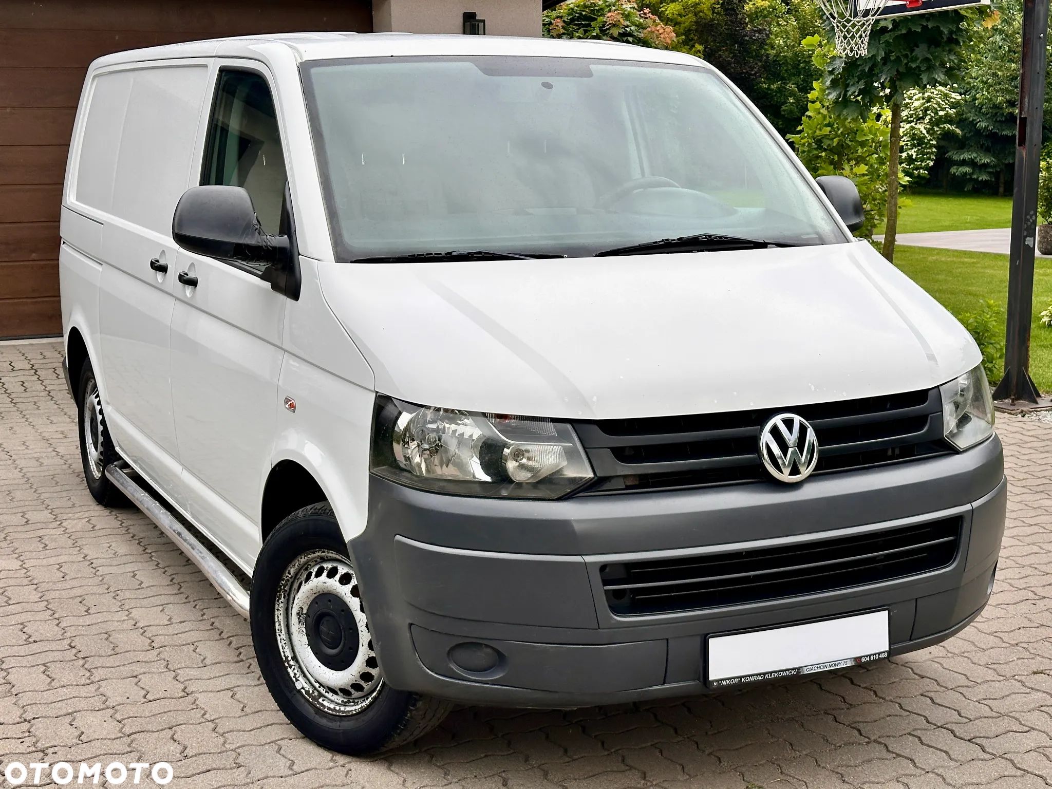 Volkswagen Transporter - 1