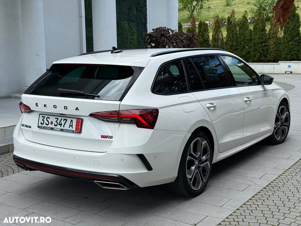 Skoda Octavia 2.0 TDI DSG RS Plus - 7