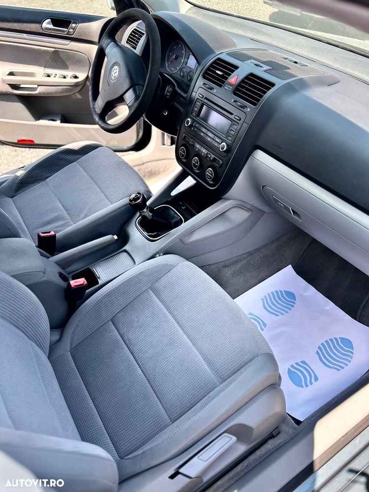 Volkswagen Jetta 1.9 TDI Comfortline - 10