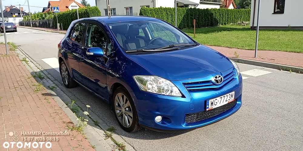 Toyota Auris 1.8 Premium - 19