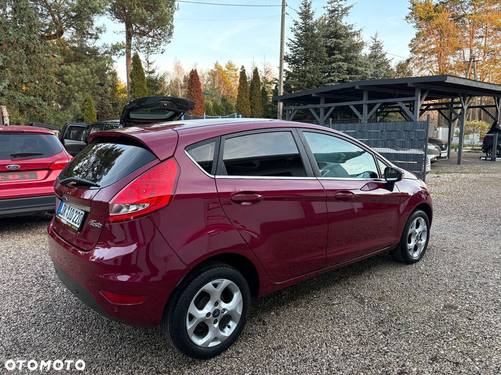 Ford Fiesta 1.4 Champions Edition - 9