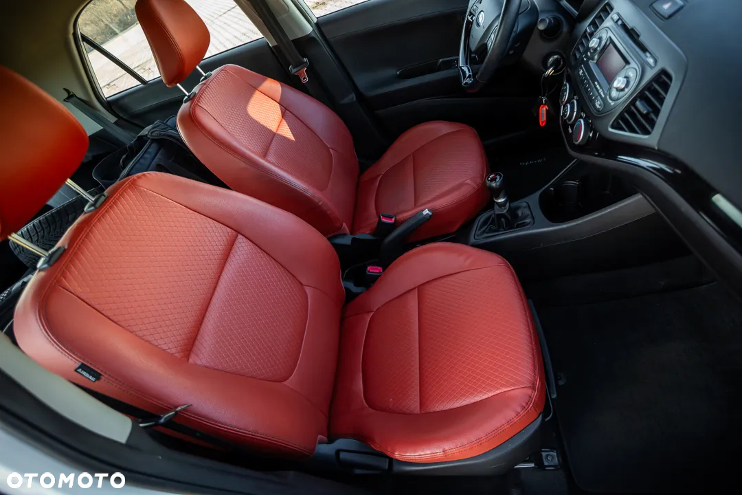 Kia Picanto 1.2 Fifa World Cup Edition - 18