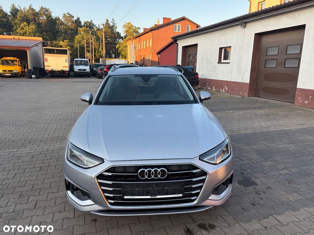 Audi A4 Avant 30 TDI S tronic - 3