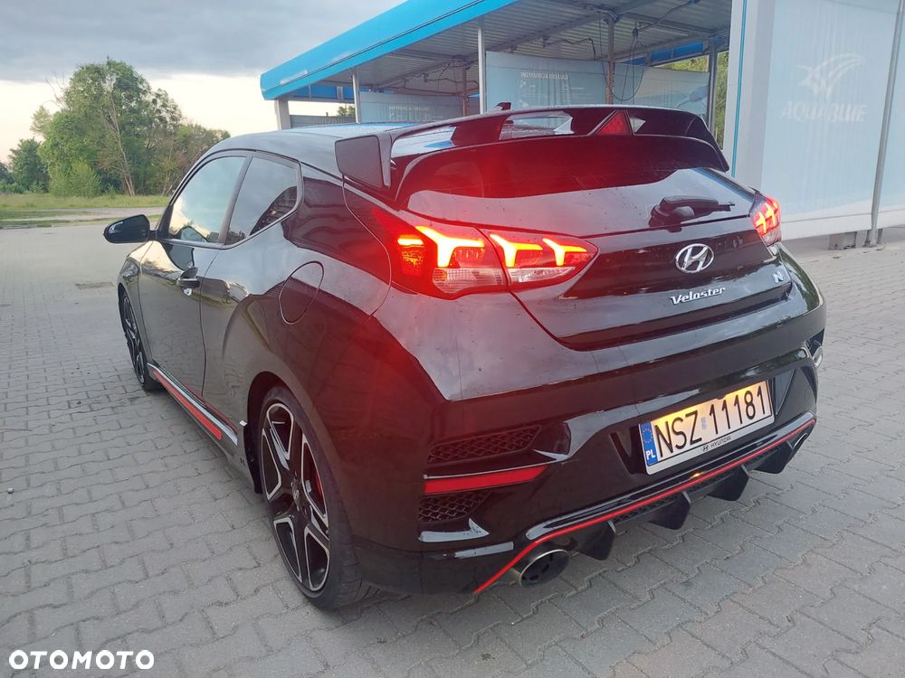Hyundai Veloster - 21