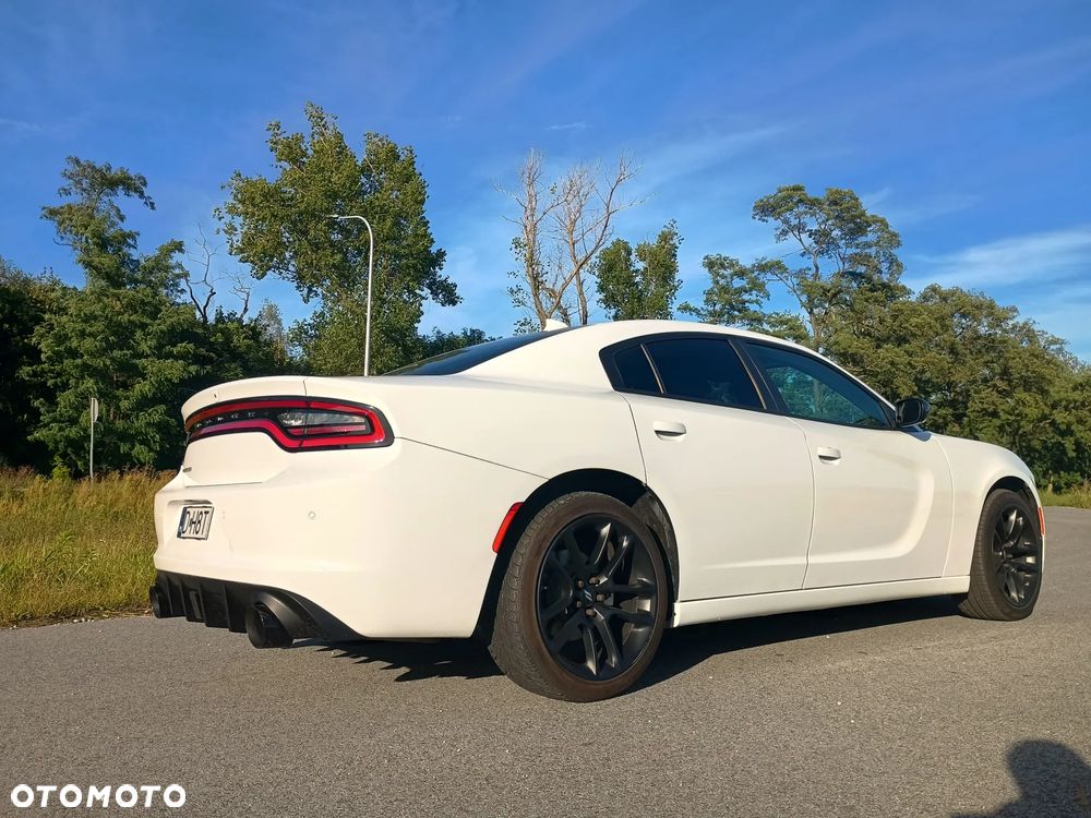 Dodge Charger 3.6 GT - 17