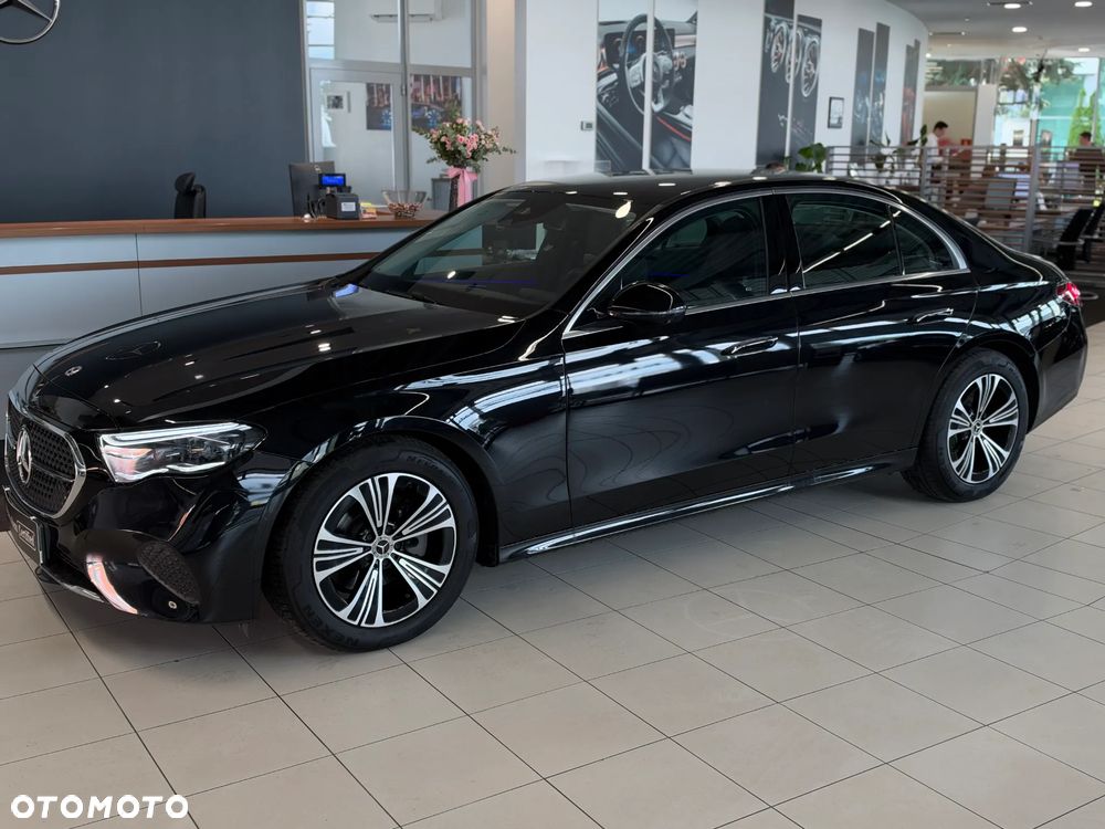 Mercedes-Benz Klasa E 200 mHEV Avantgarde 9G-Tronic - 8