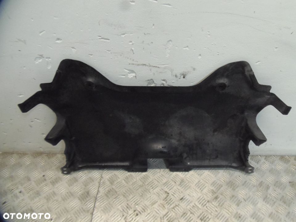 OSŁONA PŁYTA POD SILNIK MERCEDES W204 - 1