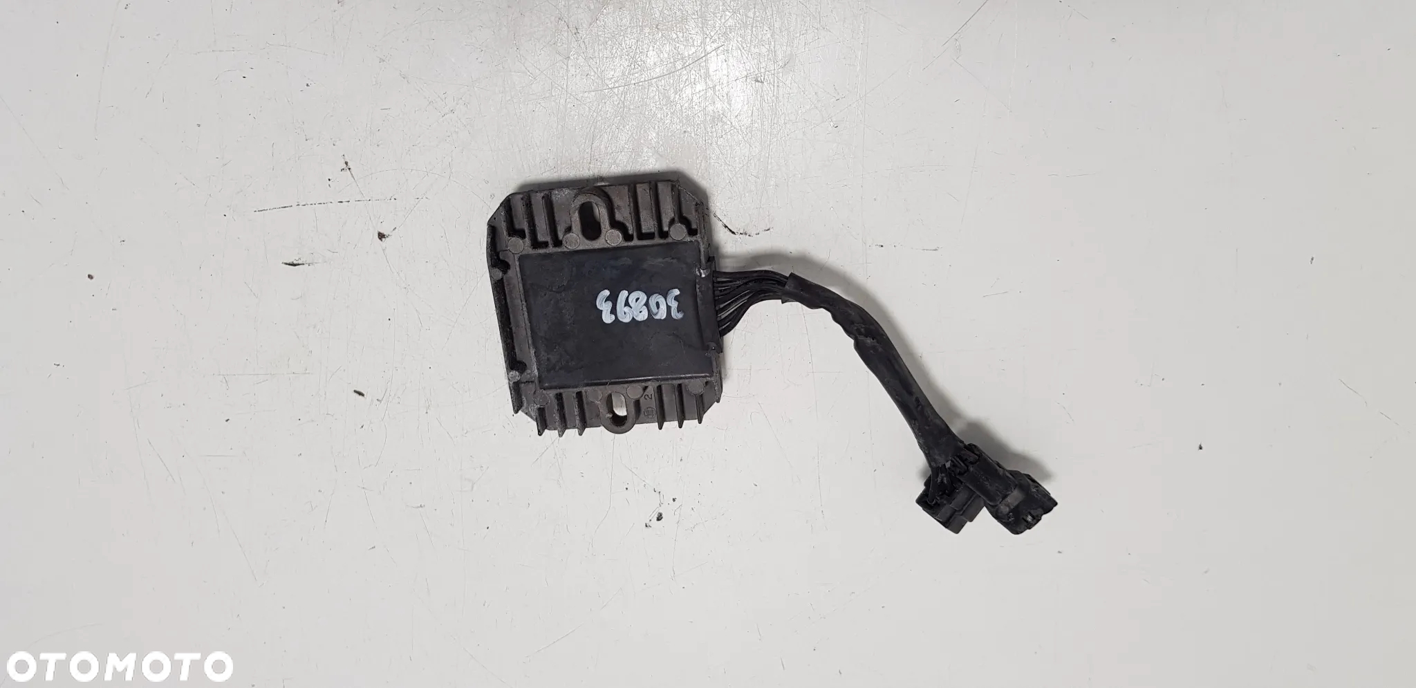 Suzuki DL 650 V-Strom 04-11 Regulator Napięcia - 2