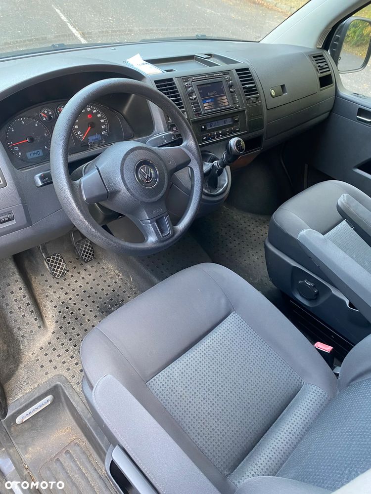Volkswagen Caravelle - 3