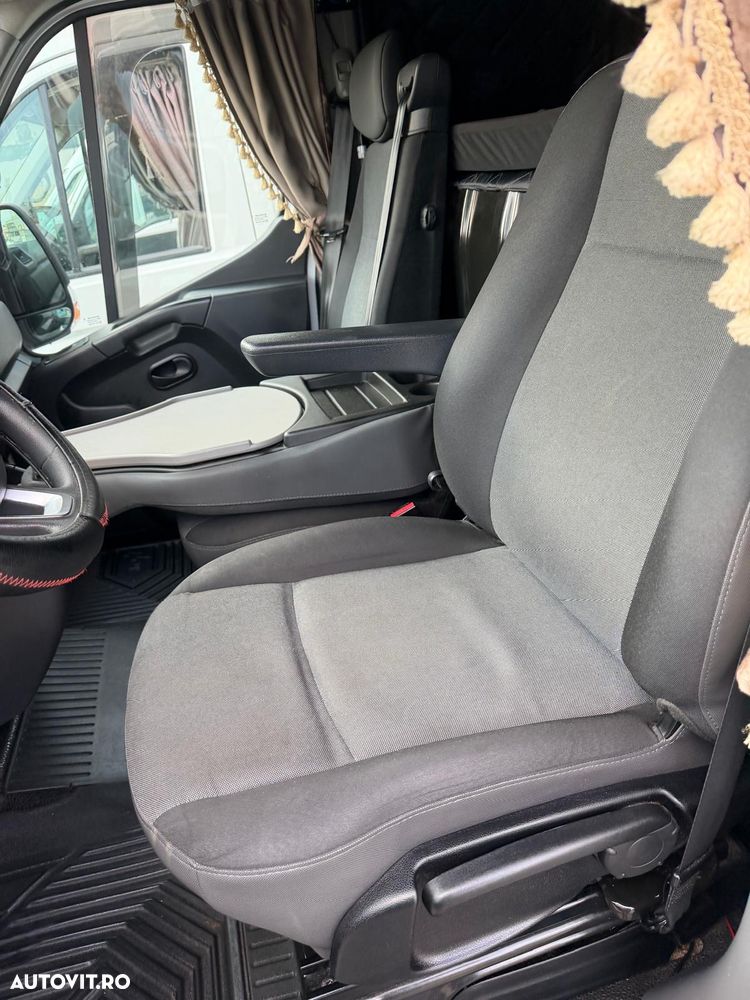 Renault Master 2.3 Blue 135 TT Furgon CD 3,5t L3H2 9 m3 - 10