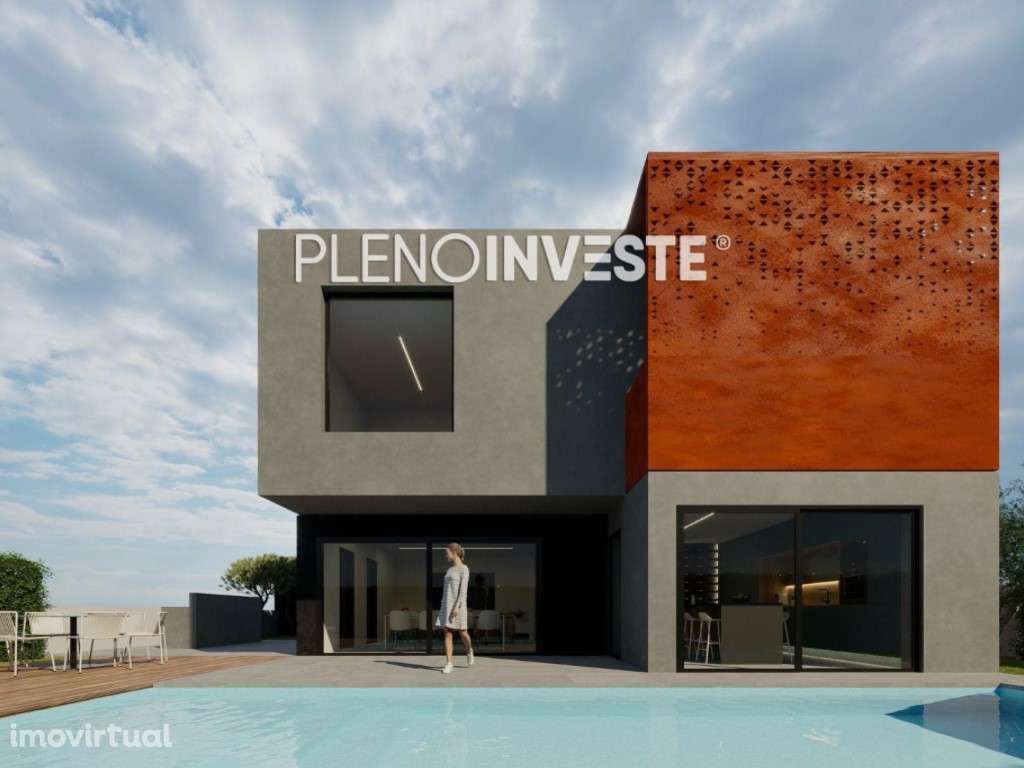 Moradia V4 junto à praia na Aroeira - Grande imagem: 2/18