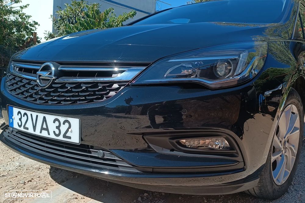 Opel Astra Sports Tourer - 3