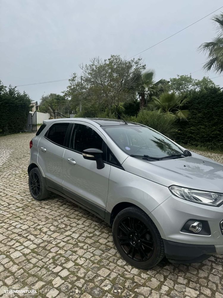 Ford EcoSport - 10