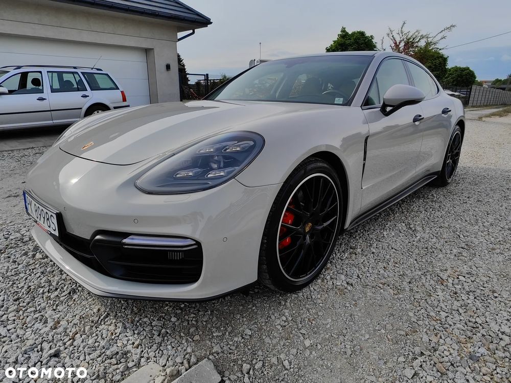 Porsche Panamera GTS - 7