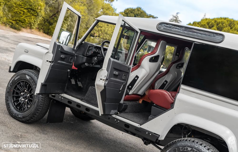 Land Rover Defender 110 2.5 TD5 Metal Top - 10