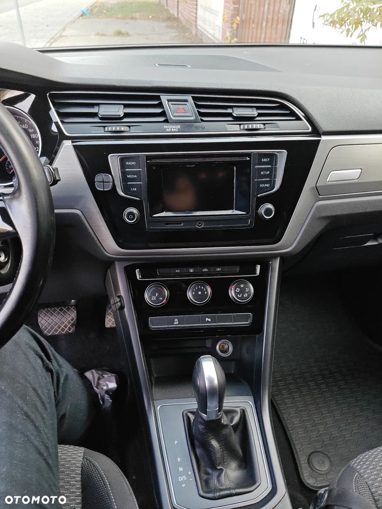 Volkswagen Touran 1.4 TSI BMT Comfortline DSG - 6