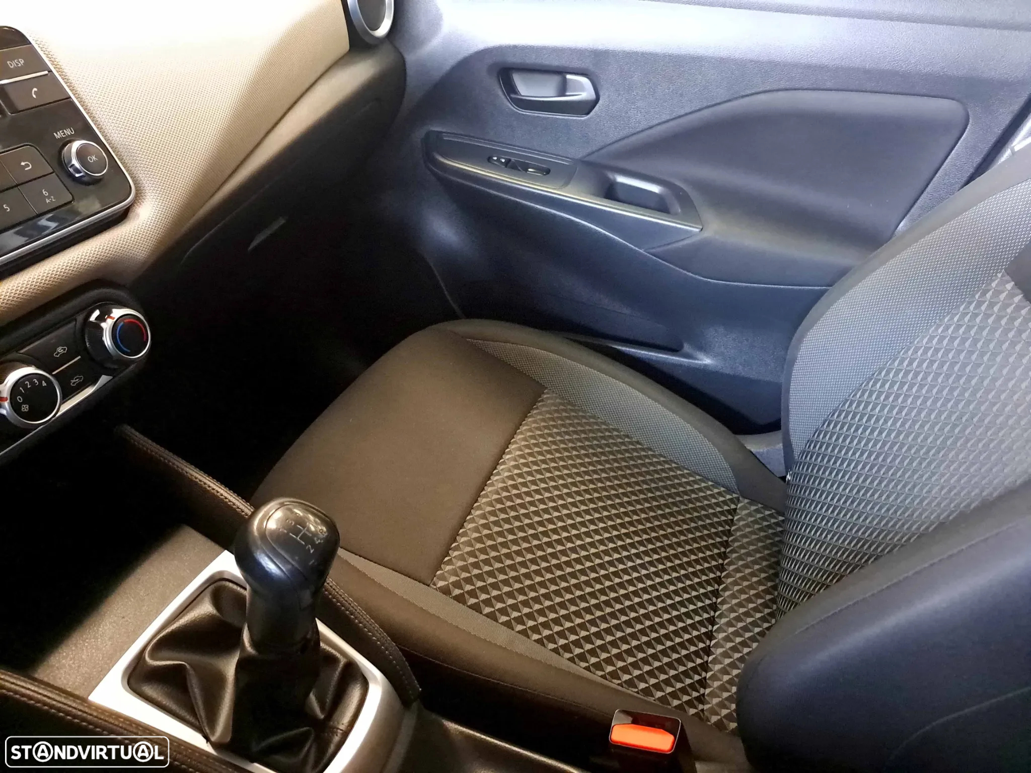 Nissan Micra 1.0 G Acenta - 13