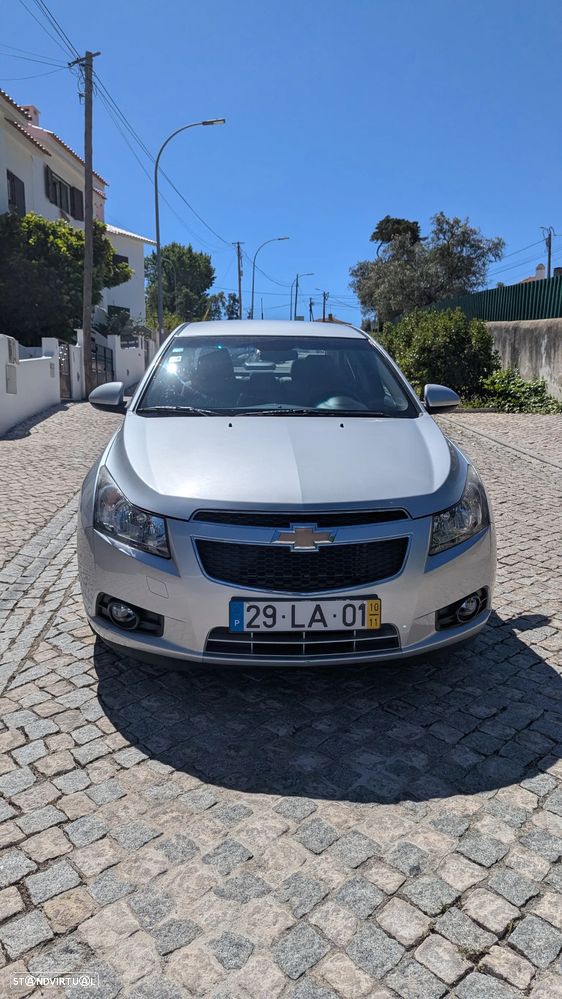 Chevrolet Cruze 1.6 LS - 11