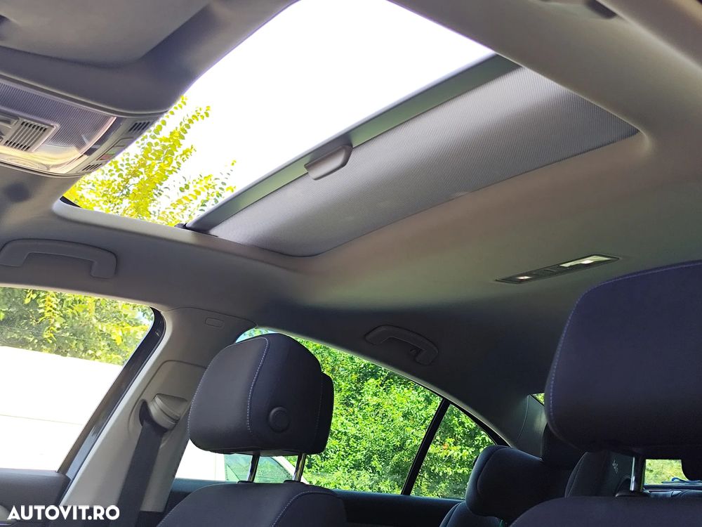 Volkswagen Passat - 25