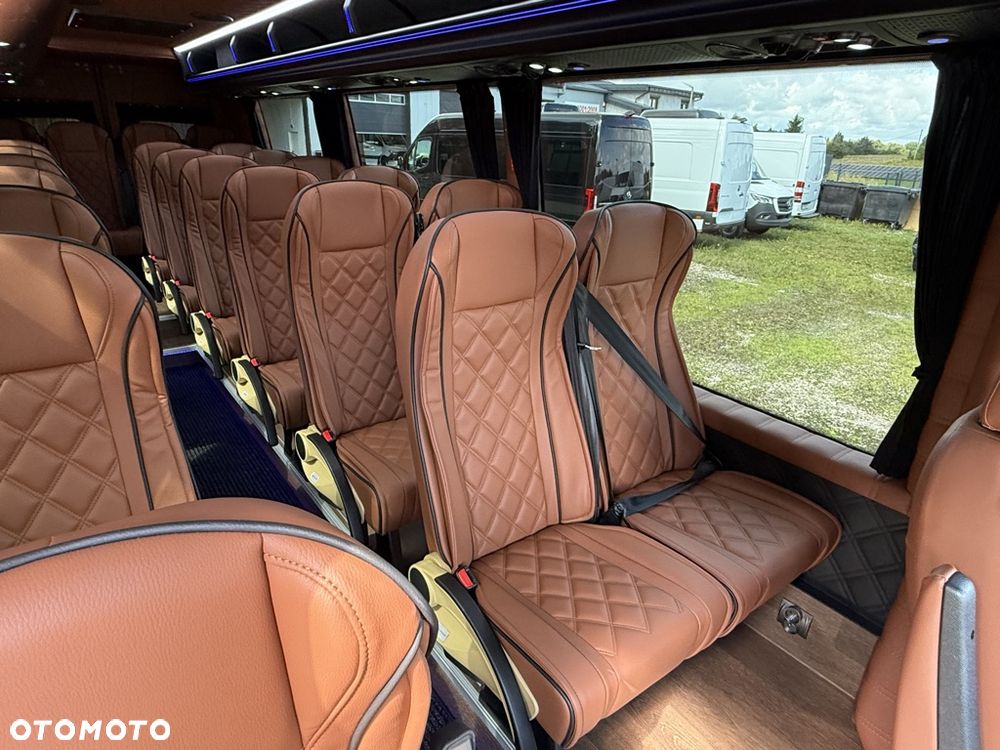 Mercedes-Benz Sprinter 519 Panoramic Line | JD - 10