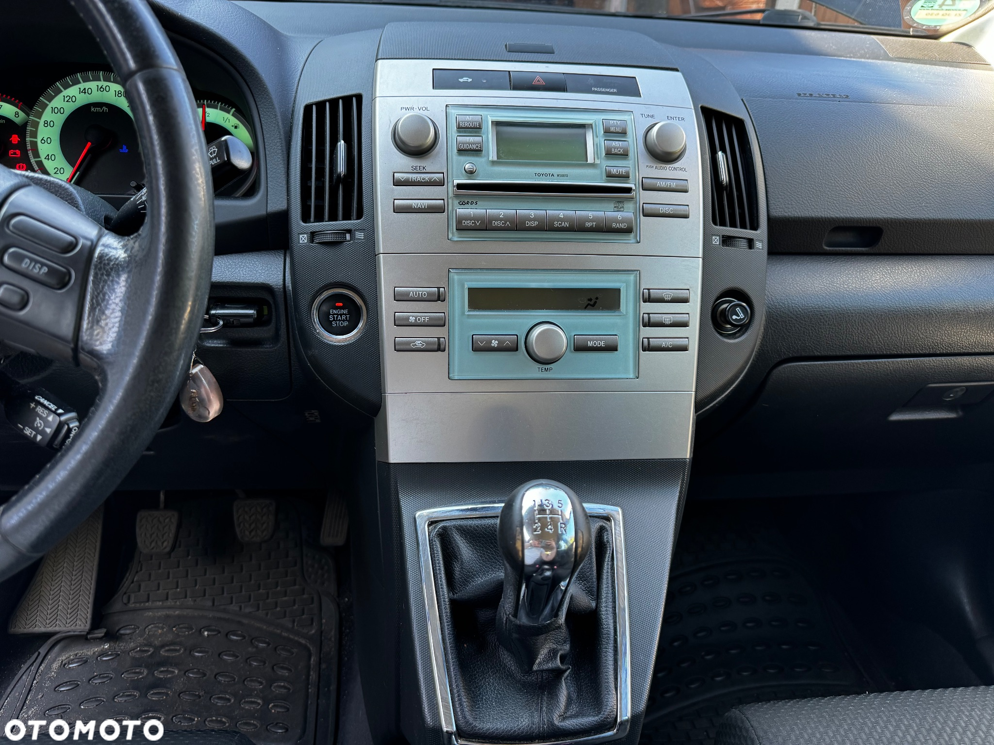 Toyota Corolla Verso 1.8 Prestige 7os - 10