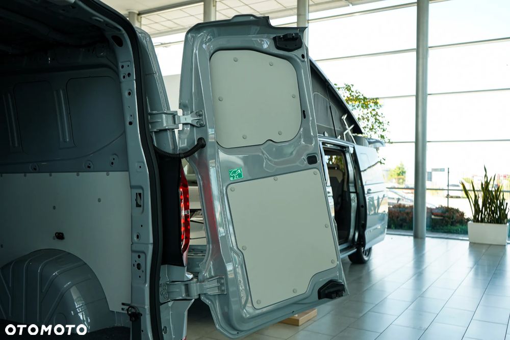 Volkswagen Transporter T7 - 13