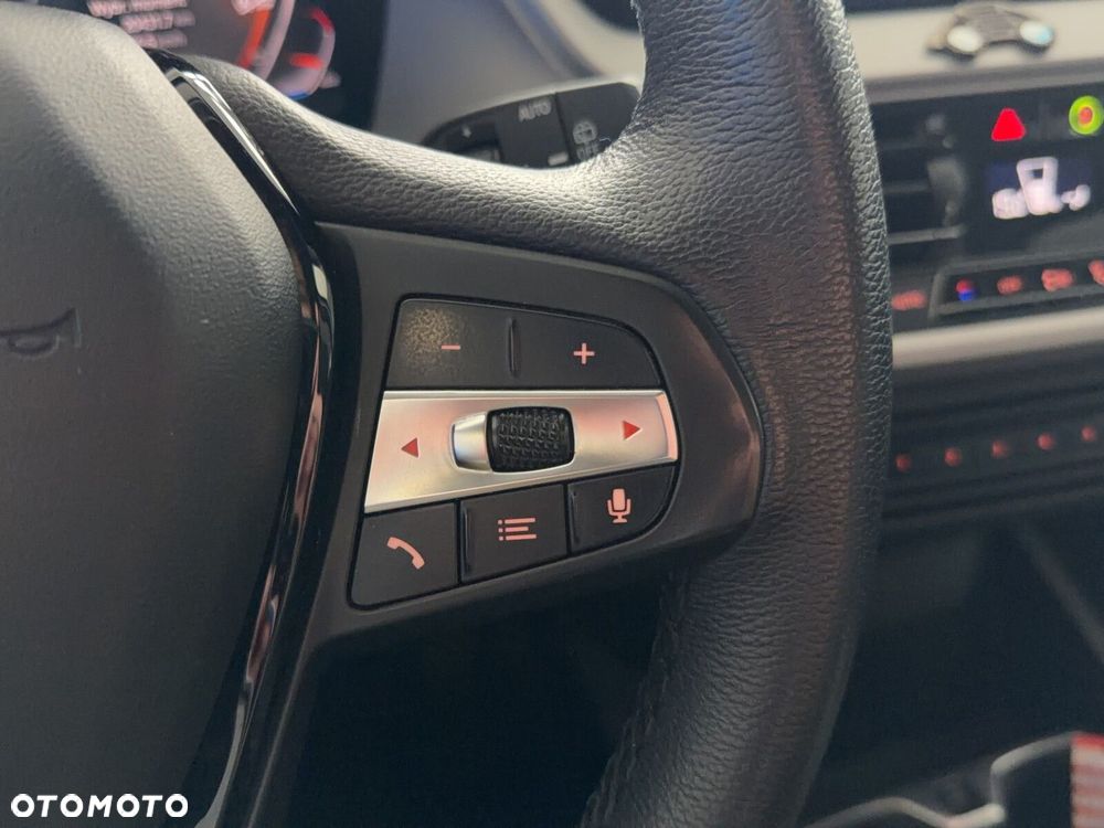 BMW Seria 1 - 24