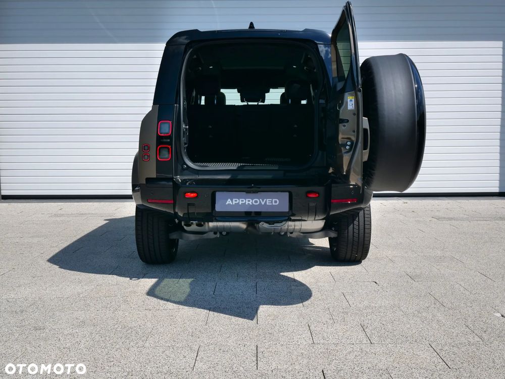 Land Rover Defender - 14