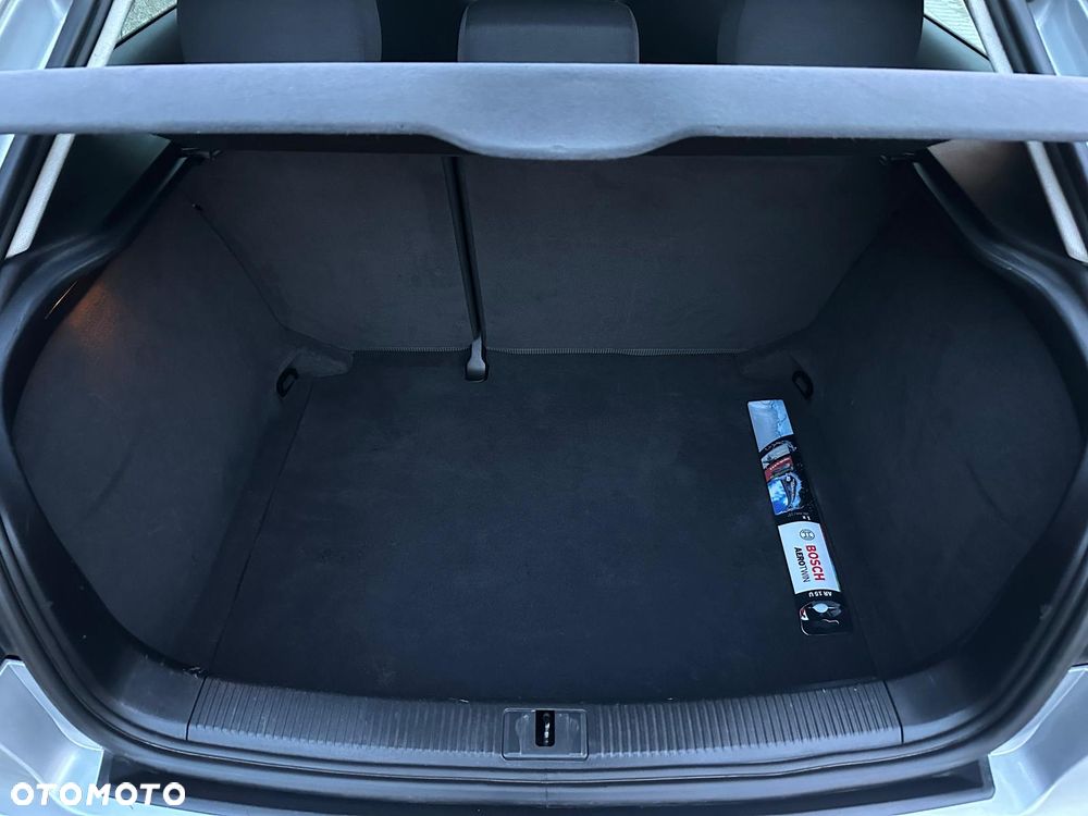 Audi A3 3-drzwiowe 1.6 Attraction - 26