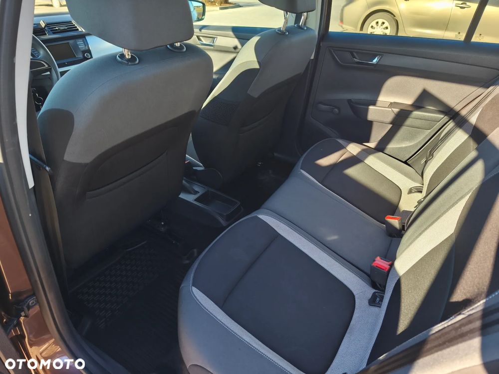Skoda Fabia 1.2 TSI Ambition - 6