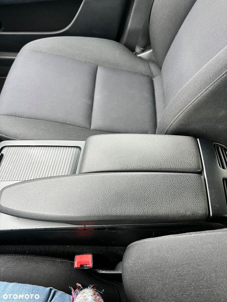 Mercedes-Benz Klasa C 200 T CDI DPF Automatik BlueEFFICIENCY - 15