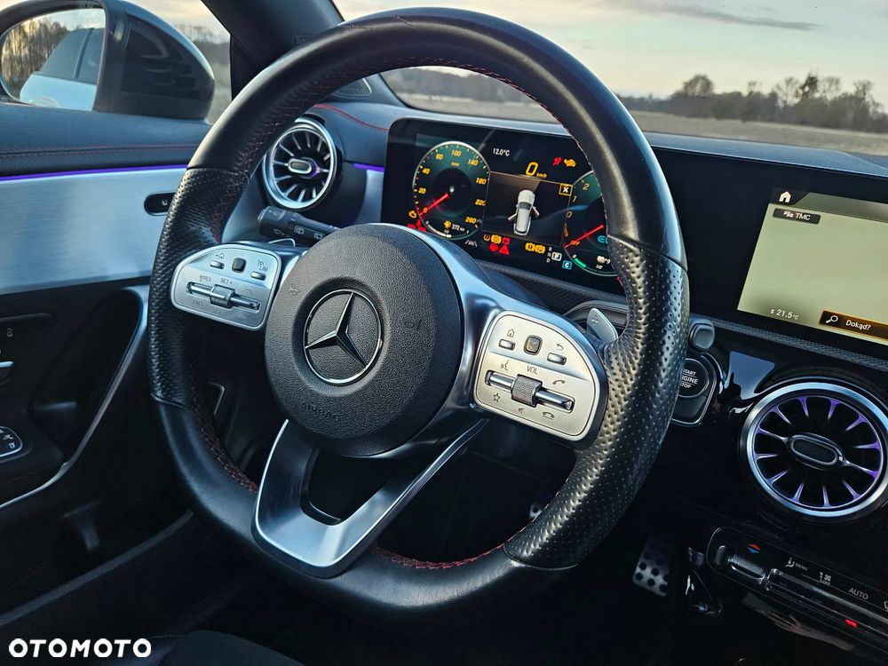 Mercedes-Benz CLA 250 e 8G-DCT AMG Line - 19