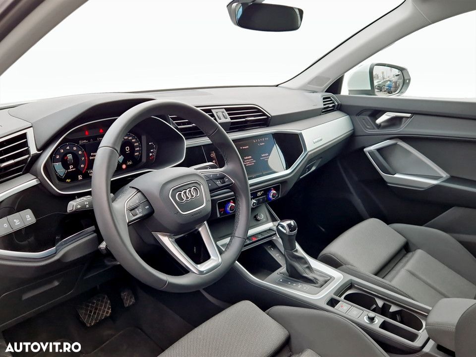 Audi Q3 - 16
