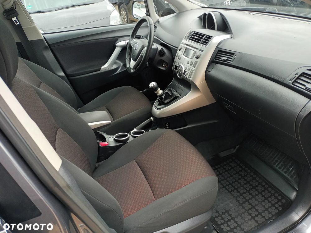 Toyota Verso 1.8 5-Sitzer Executive - 27